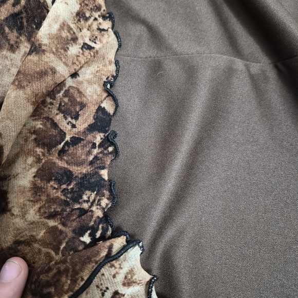 Elegant Brown Patterned Midi Skirt - Picture 4 of 4